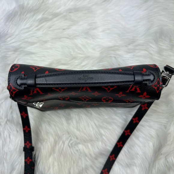 💎✨Authentic✨💎 Ultra Rare Crossbody Monogram - Picture 13 of 13